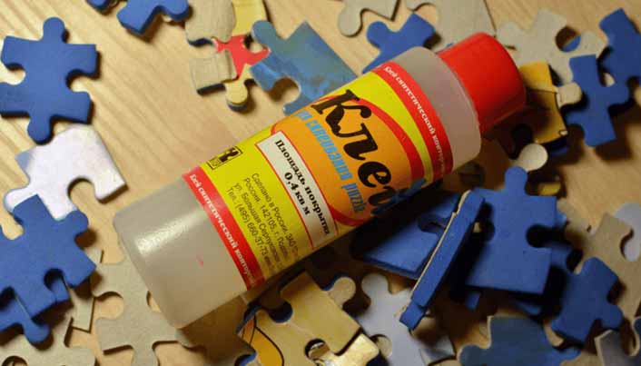 How Do You Glue a Puzzle to a Board