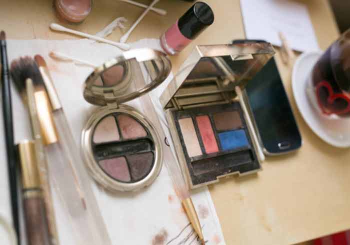 How to Find a Makeup Artist for Wedding